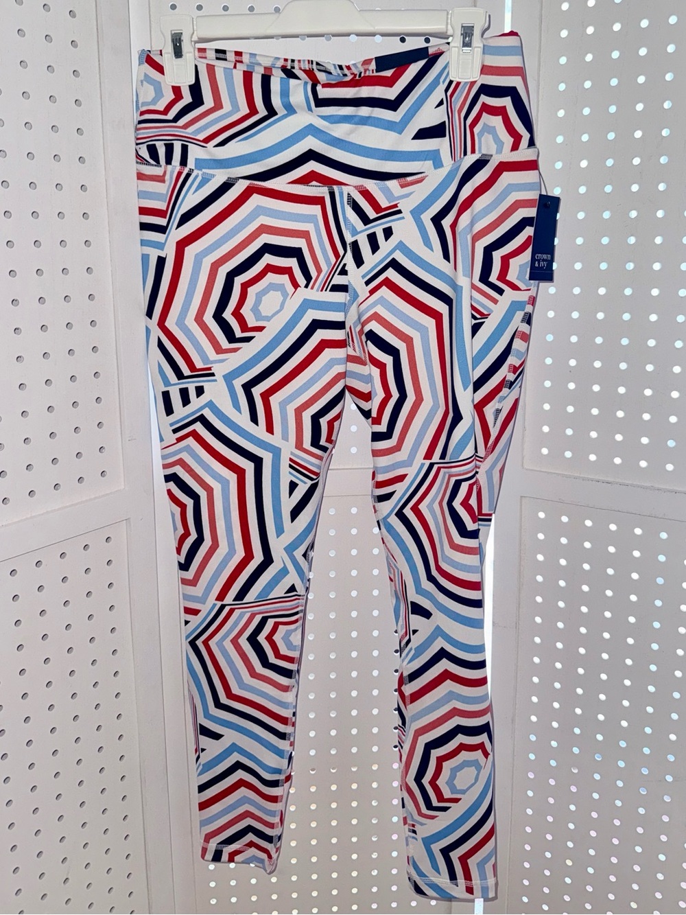 NWT Crown & Ivy Medium Leggings Geometric Beach Umbrella Print Preppy